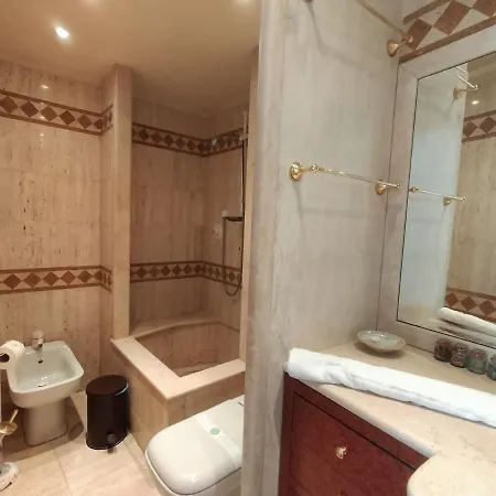 Διαμέρισμα Sunny Trevi With Terrace